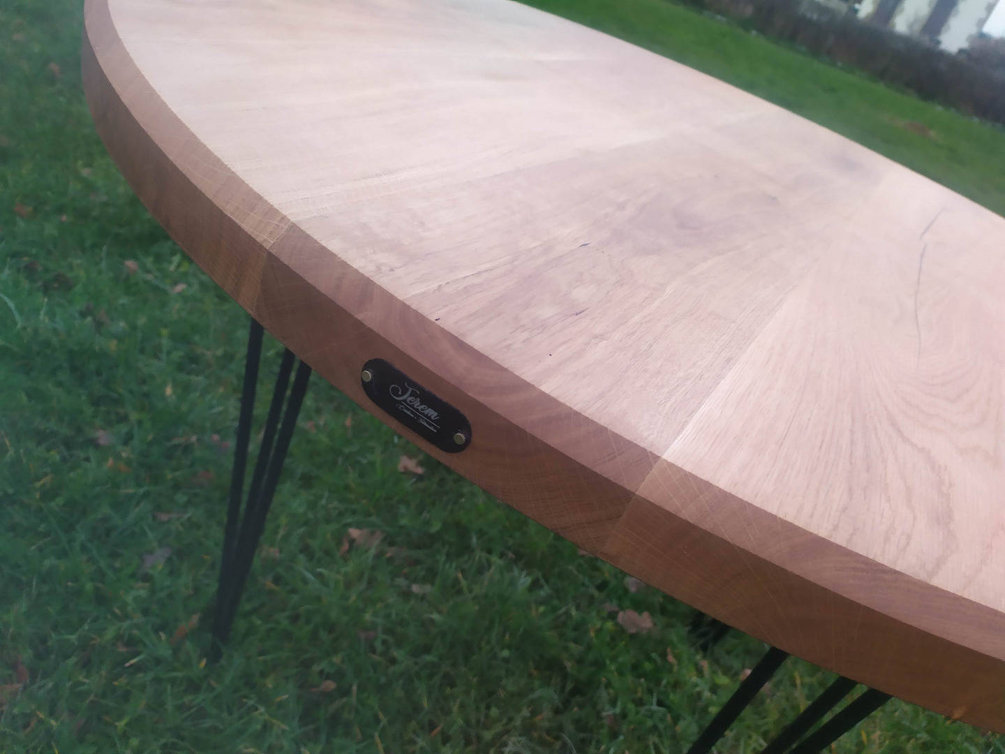 Table ronde en chêne & pieds métal avec rallonge